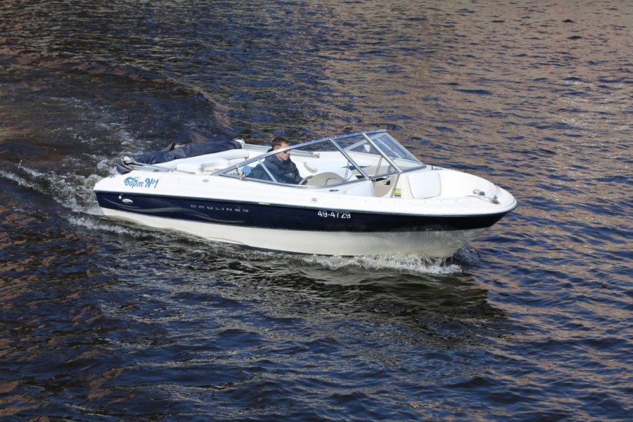 Борт №1 «Bayliner 185 Bowrider»